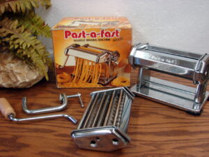 Vintage Marcato Past-a-Fast Ravioli Pasta Maker Made in Italy Original Box