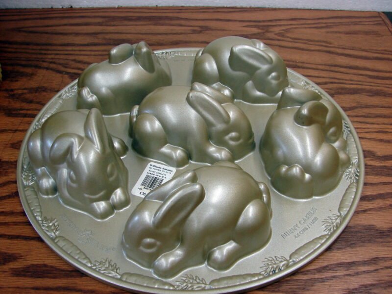 Nordic Ware Williams Sonoma BUNNY CAKELETS Mold Bundt Pan Cake Rabbit, Moose-R-Us.Com Log Cabin Decor
