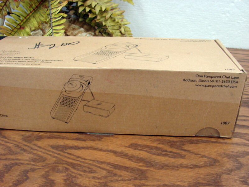 The Pampered Chef Ultimate Mandolin #1087 Slices Grates 4 Blades Box, Moose-R-Us.Com Antiques Collectibles Log Cabin Decor
