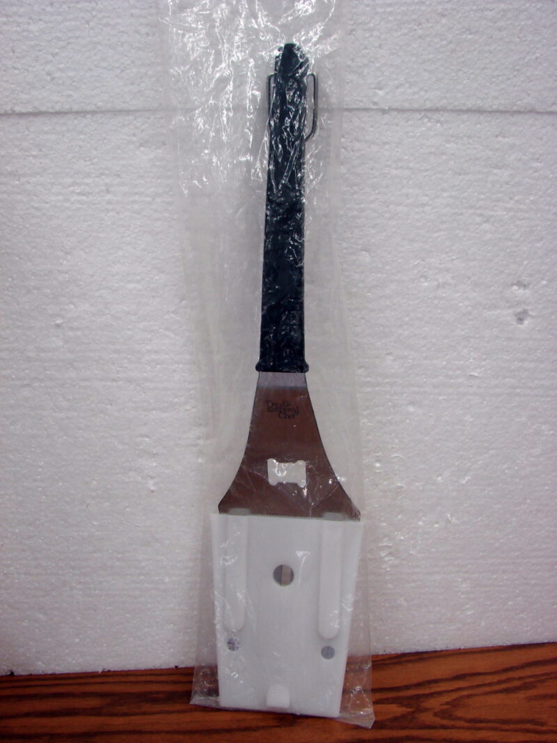 The Pampered Chef BBQ Grill Spatula Brand New, Moose-R-Us.Com Log Cabin Decor