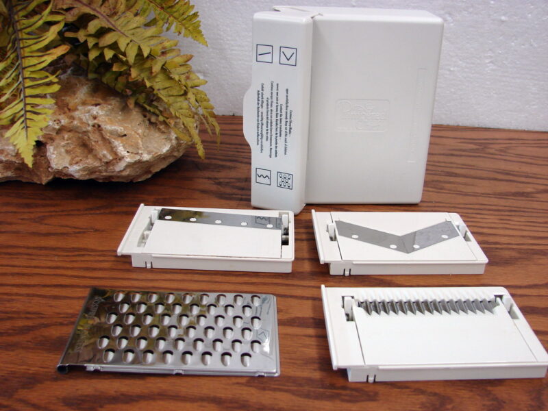 The Pampered Chef Ultimate Mandolin 4 Replacement Blades in Storage Case, Moose-R-Us.Com Log Cabin Decor