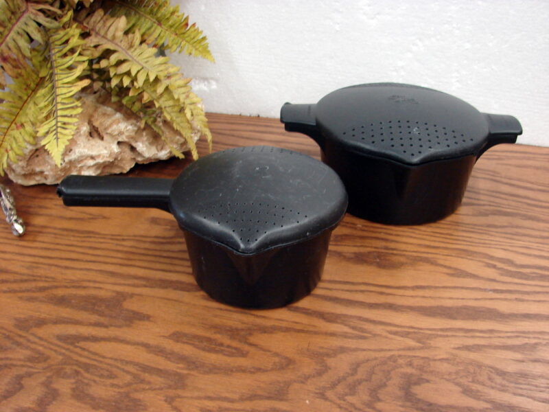 The Pampered Chef As Is Set/2 Microwave Cooker Pasta Steamer 4 Cup 8 Cup, Moose-R-Us.Com Log Cabin Decor