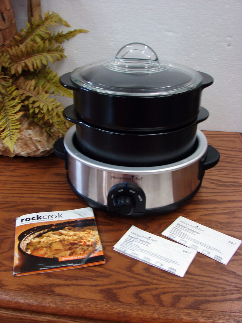 The Pampered Chef Rockcrok Dutch Oven Slow Cooker Base 2.5 Qt 4 Qt &#038; Glass Lid, Moose-R-Us.Com Log Cabin Decor