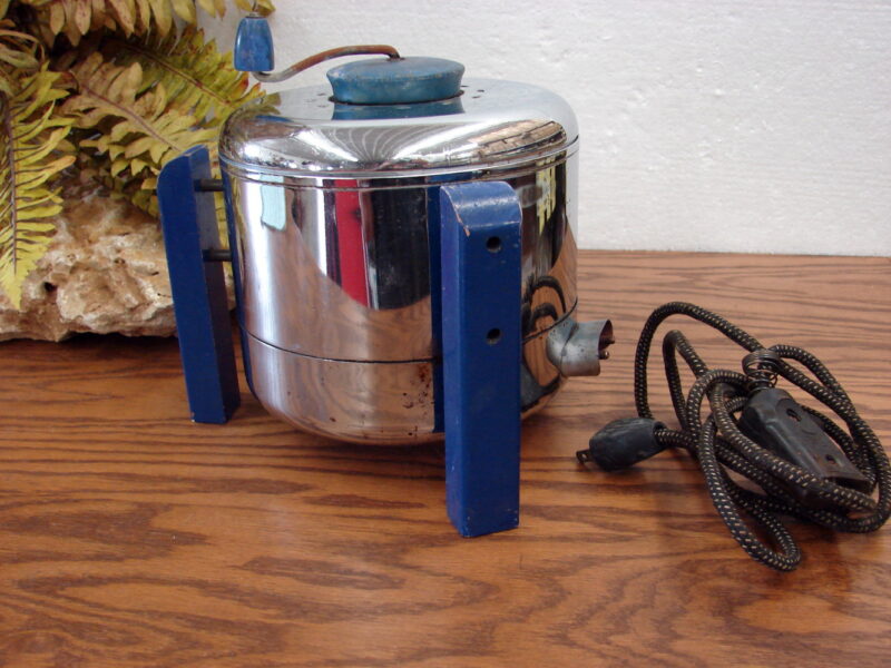 Vintage Chrome Royal Blue Electric Hand Crank U.S. MFG. Corp Popcorn Maker Popper, Moose-R-Us.Com Log Cabin Decor