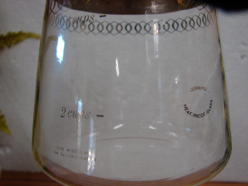 Vintage Corning USA 2-4 Cup Heat Proof Glass Coffee Carafe w/ Lid, Moose-R-Us.Com Log Cabin Decor