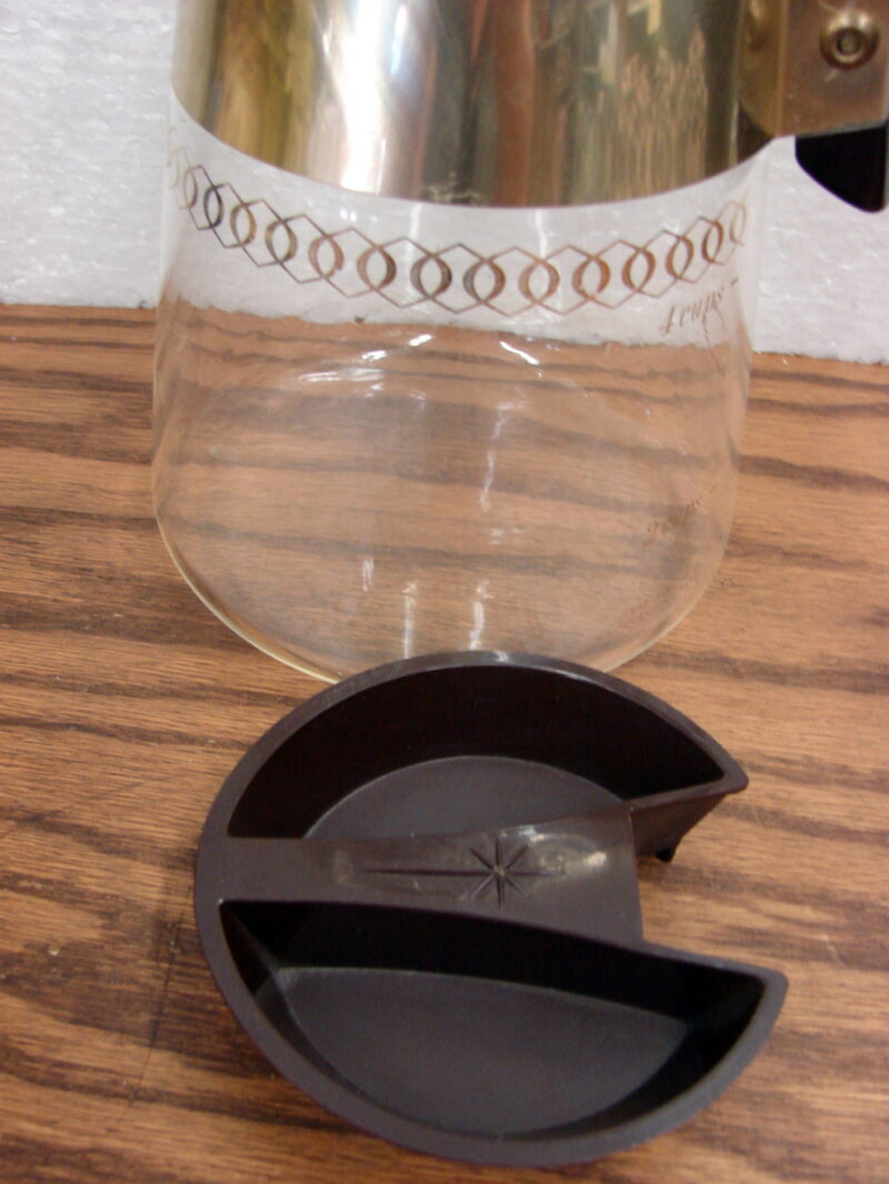 Vintage Corning USA 2-4 Cup Heat Proof Glass Coffee Carafe w/ Lid, Moose-R-Us.Com Log Cabin Decor