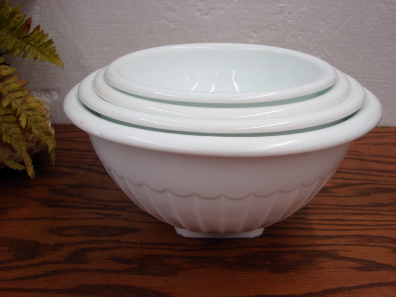 Vintage Anchor Hocking Vitrock Rolled Rim Nesting Kitchen Mixing Bowl Set 4, Moose-R-Us.Com Antiques Collectibles Log Cabin Decor