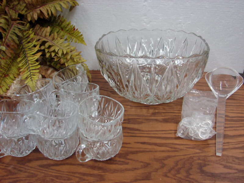 Vintage Hazel Atlas Williamsport Glass Square Punch Bowl Cups Ladle Hooks, Moose-R-Us.Com Antiques Collectibles Log Cabin Decor