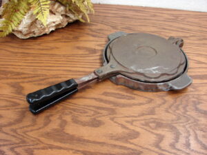 Northwoods Cast Iron Moose Bear Pine Tree Cabinet Drawer Hardware Pull Knob Handle, Moose-R-Us.Com Antiques Collectibles Log Cabin Decor