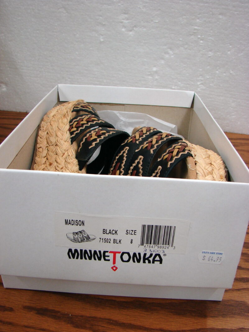 Minnetonka Chunky Wedge Boho Sandals Size 8 Black Madison Original Box, Moose-R-Us.Com Log Cabin Decor