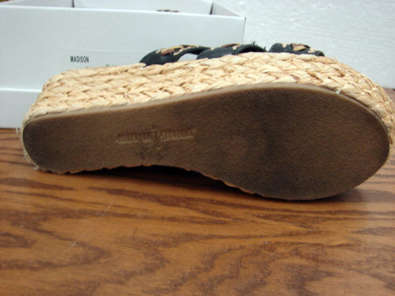 Minnetonka Chunky Wedge Boho Sandals Size 8 Black Madison Original Box, Moose-R-Us.Com Log Cabin Decor