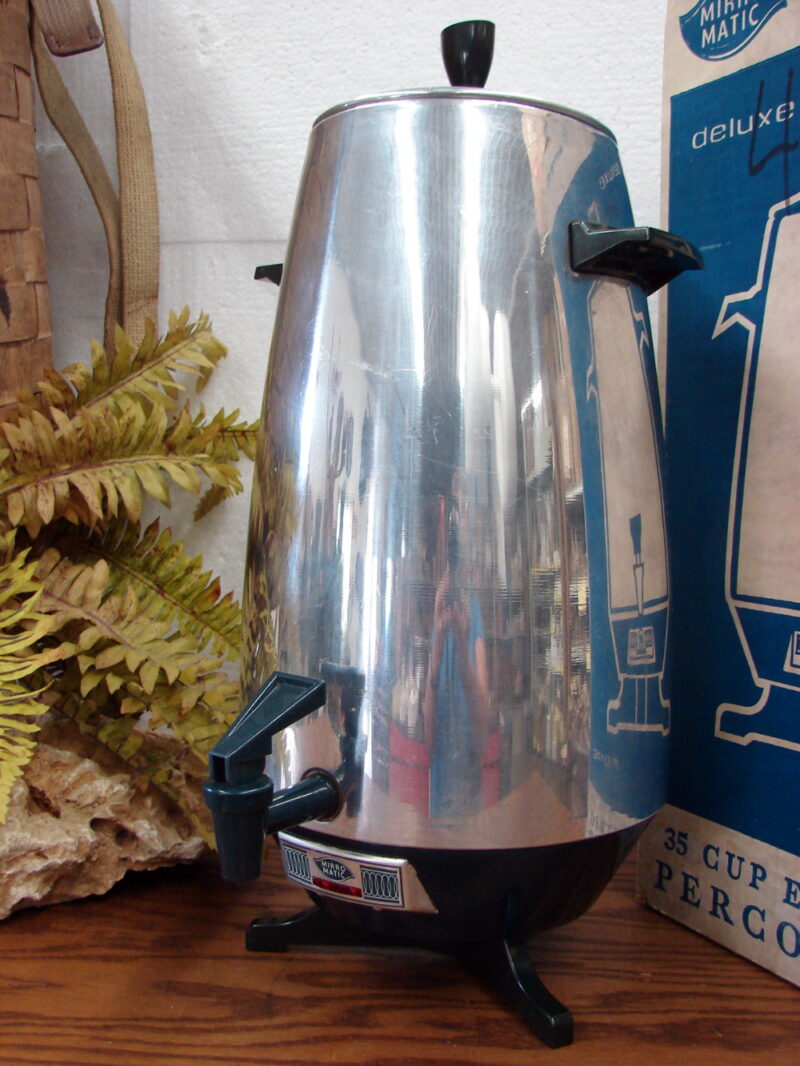 Vintage Mirro Matic Metallic Box 36 Cup Automatic Electric Coffee Percolator 0476 Rocket, Moose-R-Us.Com Antiques Collectibles Log Cabin Decor