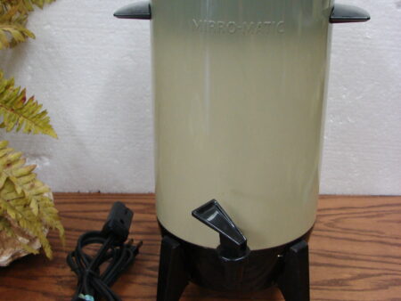 Vintage MIRRO-MATIC 22 Cup Automatic Electric Coffee Percolator Avocado Fade