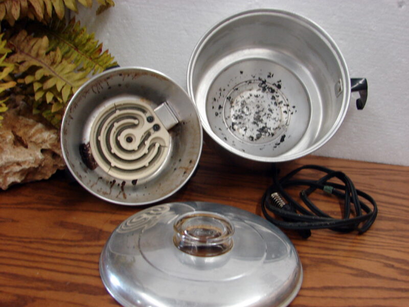 Vintage 3 Part Mirro Atomic Electric Popcorn Popper 9224 Original w/ Heat Coil, Moose-R-Us.Com Antiques Collectibles Log Cabin Decor