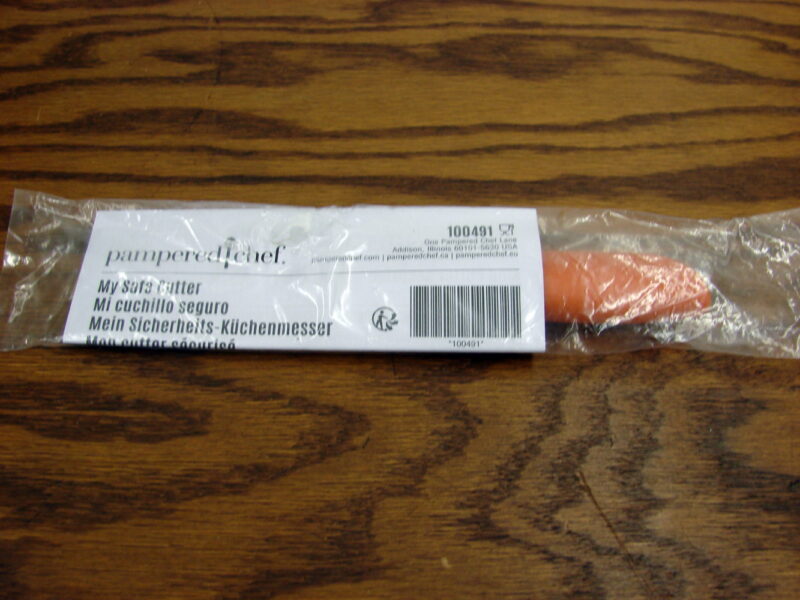 Brand New The Pampered Chef 100491 My Safe Cutter Knife for Kids, Moose-R-Us.Com Antiques Collectibles Log Cabin Decor