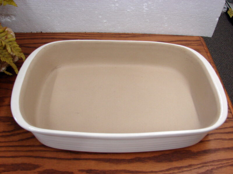 The Pampered Chef Cream Glaze Stoneware Rectangular Open Baker 1310, Moose-R-Us.Com Antiques Collectibles Log Cabin Decor