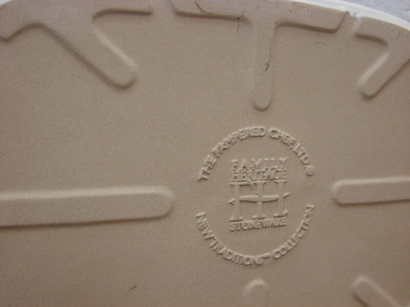 The Pampered Chef Cream Glaze Stoneware Rectangular Open Baker 1310, Moose-R-Us.Com Antiques Collectibles Log Cabin Decor