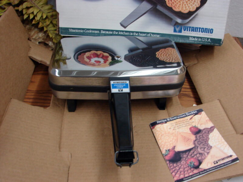 Vintage Electric Vitantonio Pizzelle Chef Baker Authentic Waffle Cookie Iron #300NS, Moose-R-Us.Com Log Cabin Decor