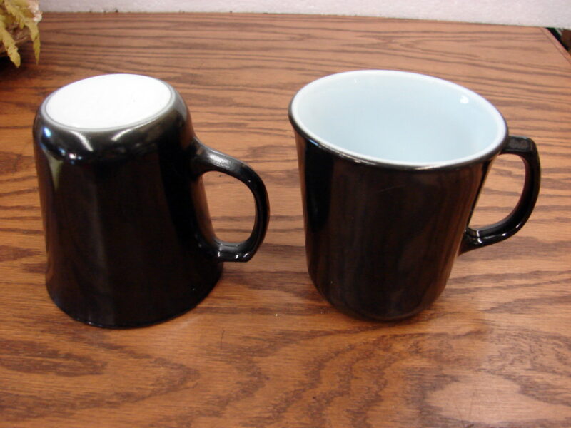 Set/11 Vintage PYREX Black White Milk Glass D Handle Coffee Mugs, Moose-R-Us.Com Log Cabin Decor