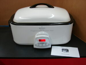 3.5 Quart Rival 3250 Crock Pot Slow Cooker Server 3 Part Crock, Moose-R-Us.Com Log Cabin Decor