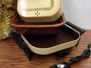 Vintage Sunbeam One Crocker Fry Pan Crock Pot Electric Skillet Harvest Gold Tested