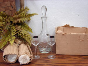 Vintage Toscany Hand Blown Hand Cut Decanter Floral 6 pc Set Romania Original Box