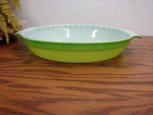 Vintage Fire King Anchor Hocking Avocado Green Fade Milk Glass Pie Plate 10"