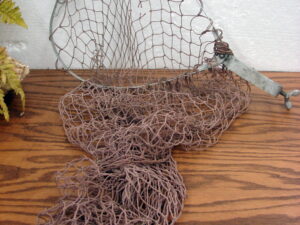 Vintage Fishing Metal Oval Deshler Mail Box Bait Minnow Bucket 2 Part, Moose-R-Us.Com Antiques Collectibles Log Cabin Decor