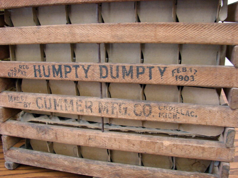 Antique Wood Slat Humpty Dumpty Egg Crate w/ Cardboard Dividers