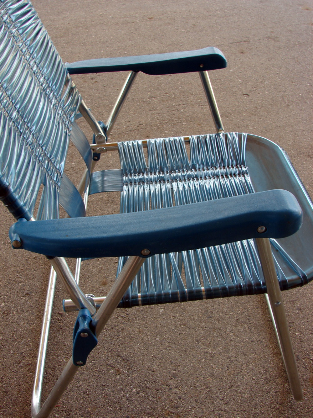 Set/2 Matching Vintage Folding Vinyl Jelly Tube Chair Blue - Image 3