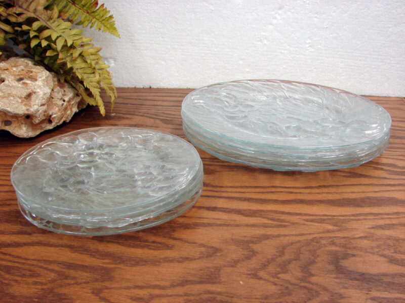 Vintage Clear KIG Indonesia 4 Dinner Plates 4 Salad Plates Embossed Grape Leaves, Moose-R-Us.Com Antiques Collectibles Log Cabin Decor