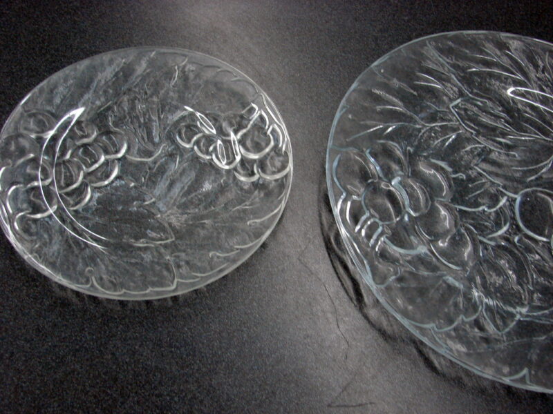 Vintage Clear KIG Indonesia 4 Dinner Plates 4 Salad Plates Embossed Grape Leaves, Moose-R-Us.Com Antiques Collectibles Log Cabin Decor