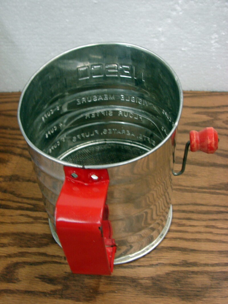 Vintage Nesco 5 Cup Flour Dry Ingredient Sifter Red Handle, Moose-R-Us.Com Antiques Collectibles Log Cabin Decor