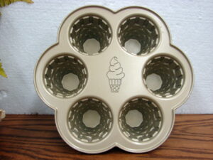 Scandinavian Nordic Ware Heavy Duty Popover Pan 5 Cups, Moose-R-Us.Com Antiques Collectibles Log Cabin Decor