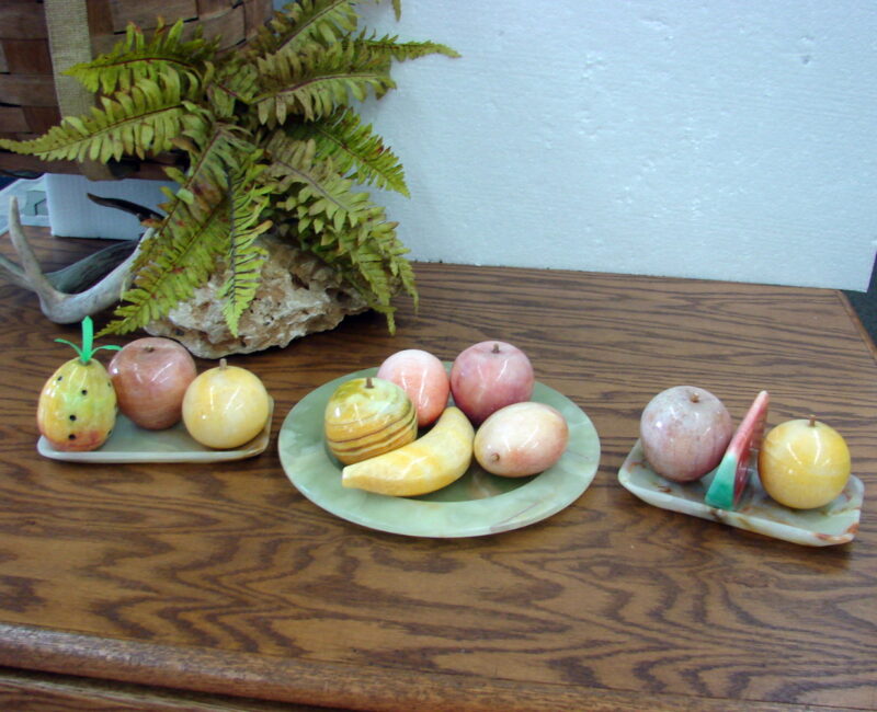 14 pc Vintage Onyx Alabaster Mexico Italy Fruit with Plates and Trays, Moose-R-Us.Com Antiques Collectibles Log Cabin Decor