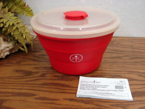 Pampered Chef Family Size Microwave Popcorn Popper Maker #1569 Collapsible Silicone