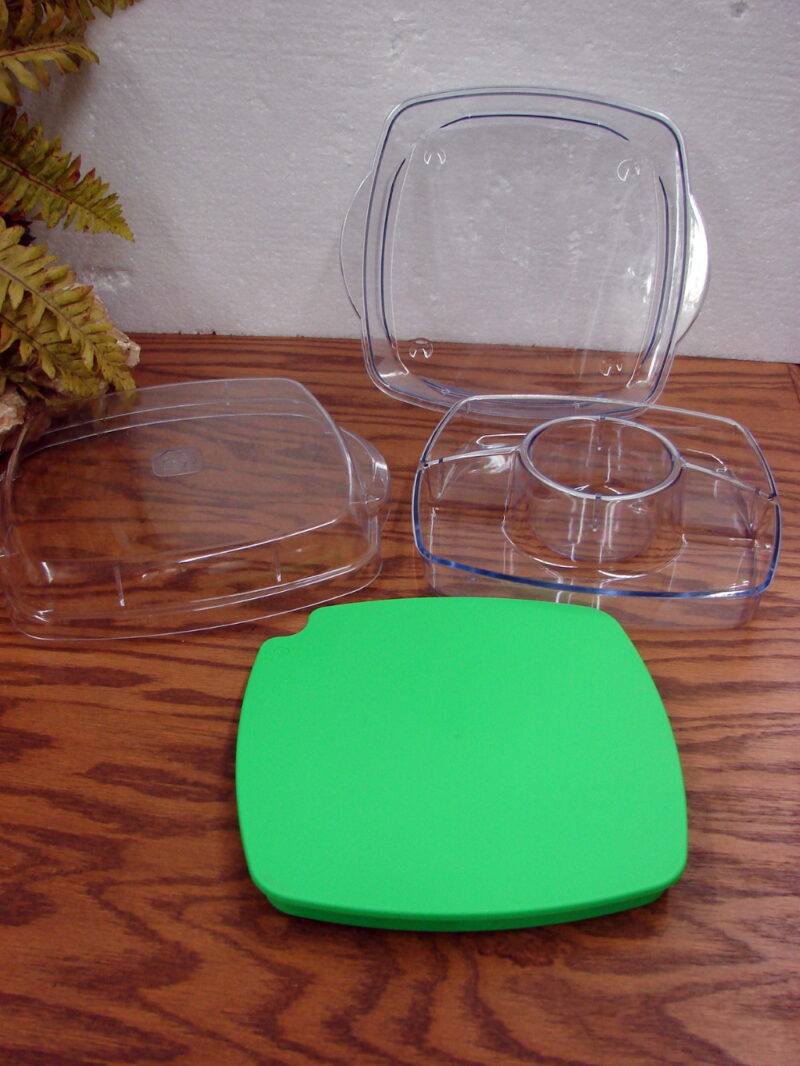 Preowned 9&#8243; Pampered Chef Cool and Serve Square Tray Picnic Lunch, Moose-R-Us.Com Antiques Collectibles Log Cabin Decor