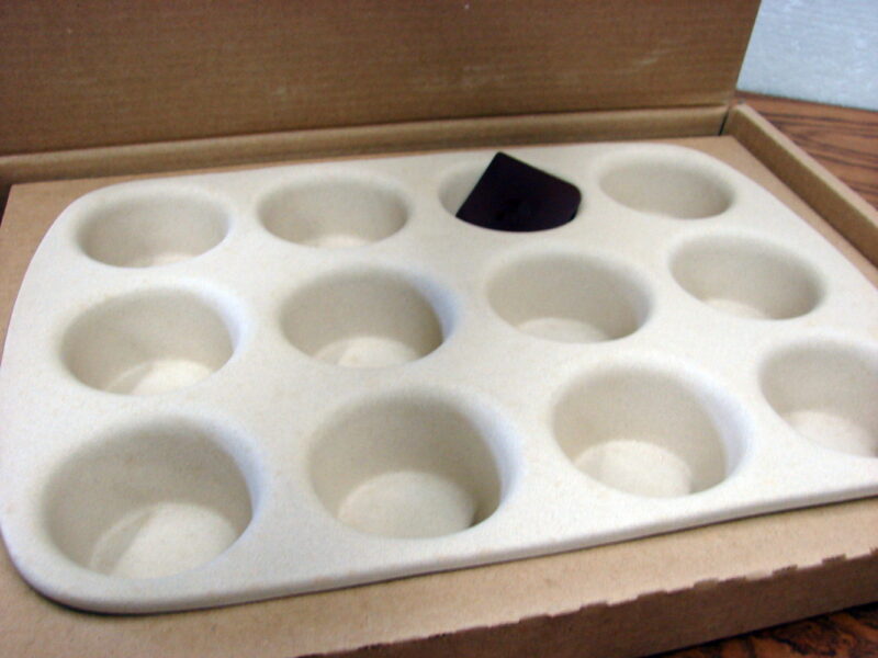 Brand New Pampered Chef Family Heritage Stoneware 12 Cupcake Muffin Pan #1465, Moose-R-Us.Com Antiques Collectibles Log Cabin Decor