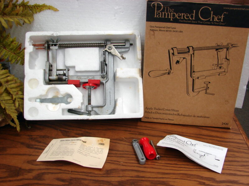 Pampered Chef #2430 Apple Peeler Corer Slicer Baking Canning, Moose-R-Us.Com Antiques Collectibles Log Cabin Decor