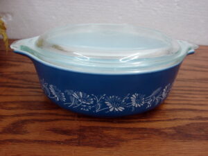Vintage PYREX Colonial Mist #471 Cinderella Round Casserole w/ Lid Nice!