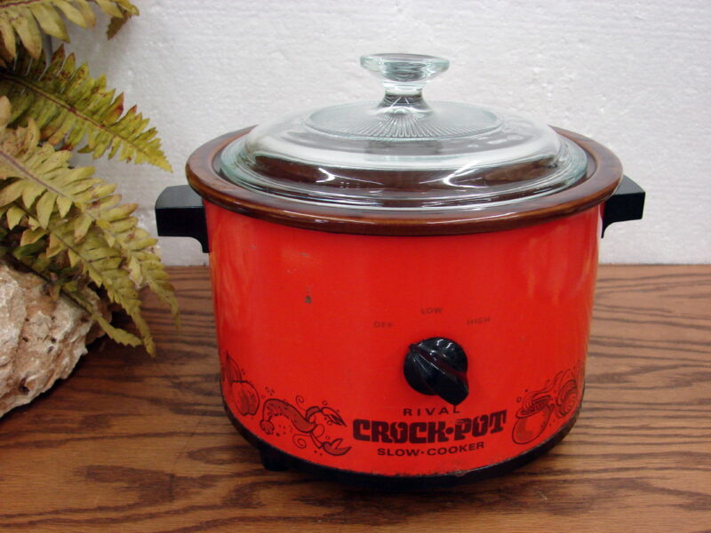 Rival Red 3102 Crock Pot Slow Cooker Server 2 Quart, Moose-R-Us.Com Antiques Collectibles Log Cabin Decor
