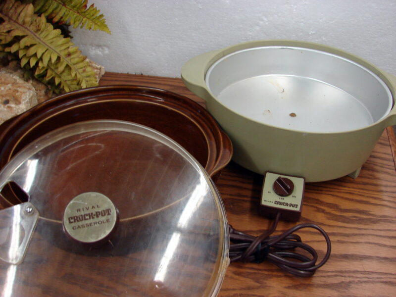 Rival Avocado Green 3500 Crock Pot Slow Cooker Server 3 Part Tested Works, Moose-R-Us.Com Antiques Collectibles Log Cabin Decor
