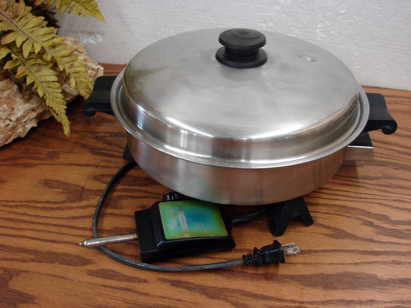 Well Loved Vintage SaladMaster #7817 Oil Core 11" Electric Skillet w/ Vapor Lock Lid Tested Working
