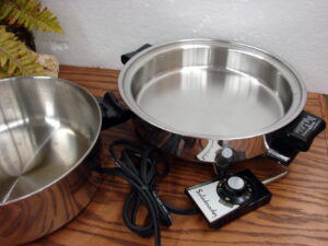 Vintage SaladMaster #7815 Oil Core 11" Electric Skillet w/ Dome Lid Tested Working