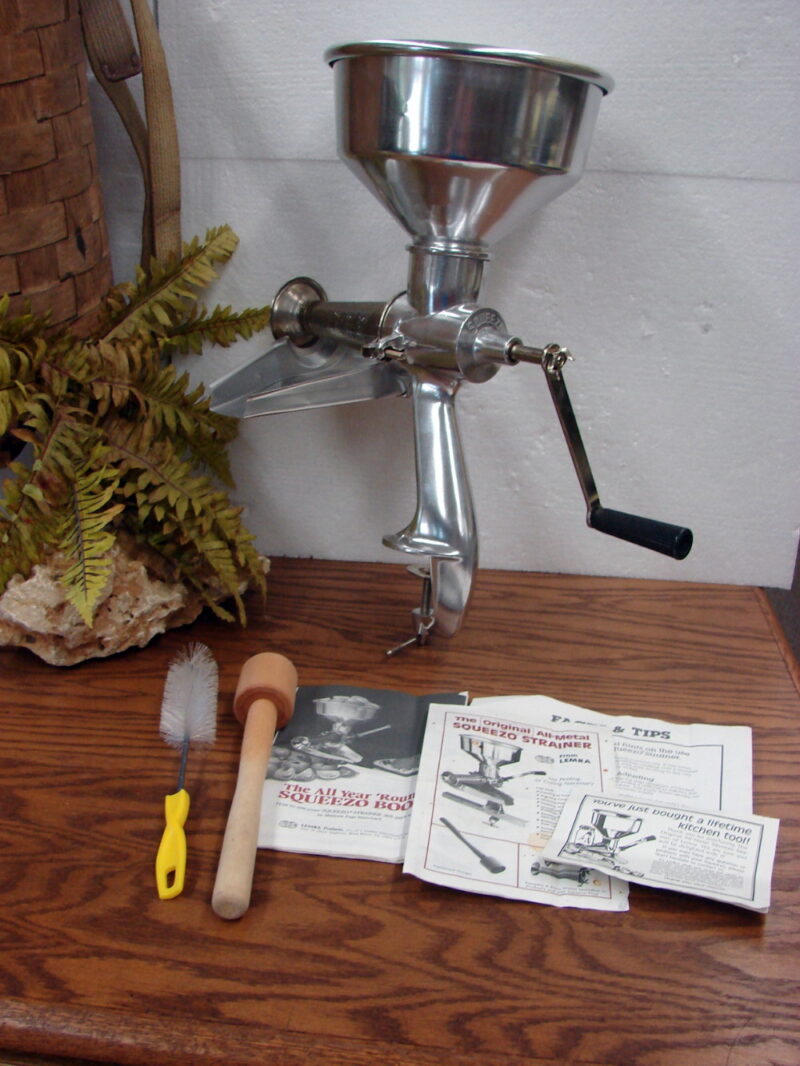 Vintage The Original All Metal Squeezo III Strainer Juicer Garden Way Hand Crank, Moose-R-Us.Com Antiques Collectibles Log Cabin Decor