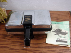 Vintage Scandinavian Sandbakelser Sandbakkelse Smorbakkelse-Mazarines Baking Tart Molds, Moose-R-Us.Com Antiques Collectibles Log Cabin Decor