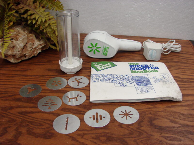 Vintage Wear-Ever Super Shooter Electric Cookie Press Gun No Box, Moose-R-Us.Com Antiques Collectibles Log Cabin Decor