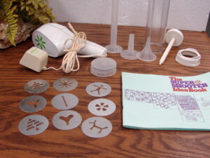 Vintage Complete Wear-Ever Super Shooter Electric Spritz Cookie Press Gun No Box