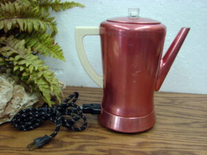 West Bend Stir Crazy Popcorn Popper #5346 Amber Dome Tested, Moose-R-Us.Com Antiques Collectibles Log Cabin Decor