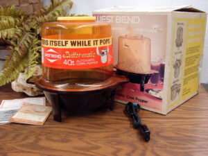 West Bend Stir Crazy Popcorn Popper #5346 Amber Dome Tested, Moose-R-Us.Com Antiques Collectibles Log Cabin Decor